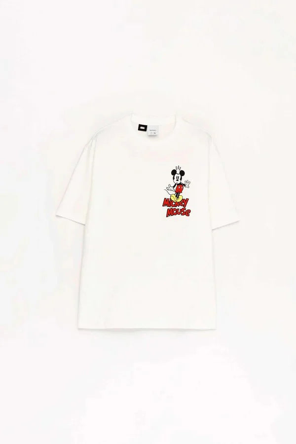 Premium Printed Tee Shirt for Men – Soft Cotton, Trendy Design, Casual Fit